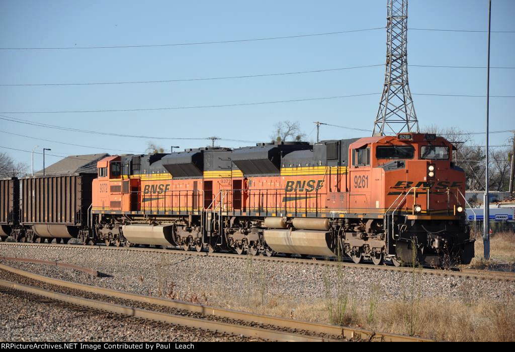 Coal empties ease north near Tower 55